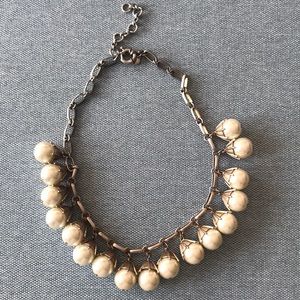 Faux pearl fashion necklace